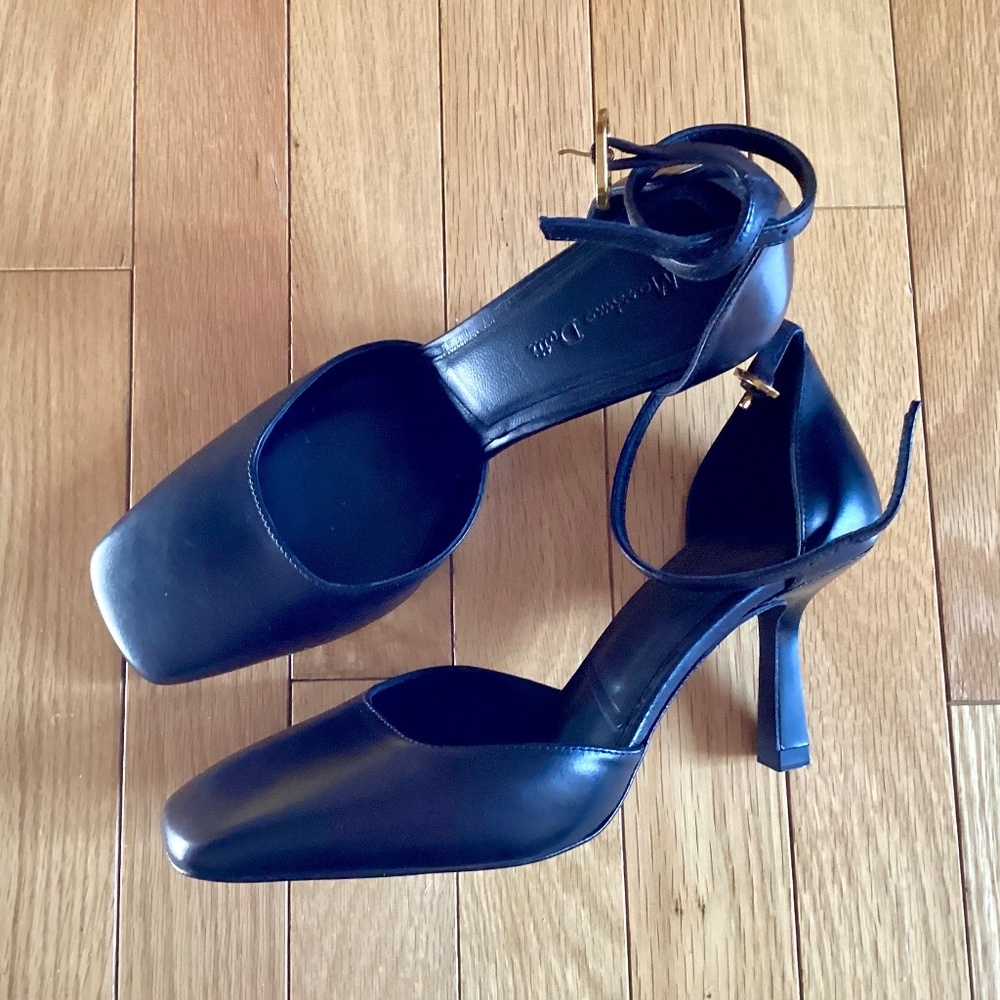 Massimo Dutti Square- Toe Black Ankle-Strap Heels - Classic Leather Pumps